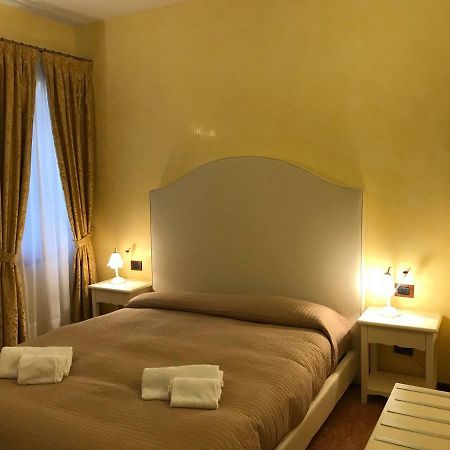 Classic Three Minutes From St Marc'S Square Apartment Venice Ngoại thất bức ảnh